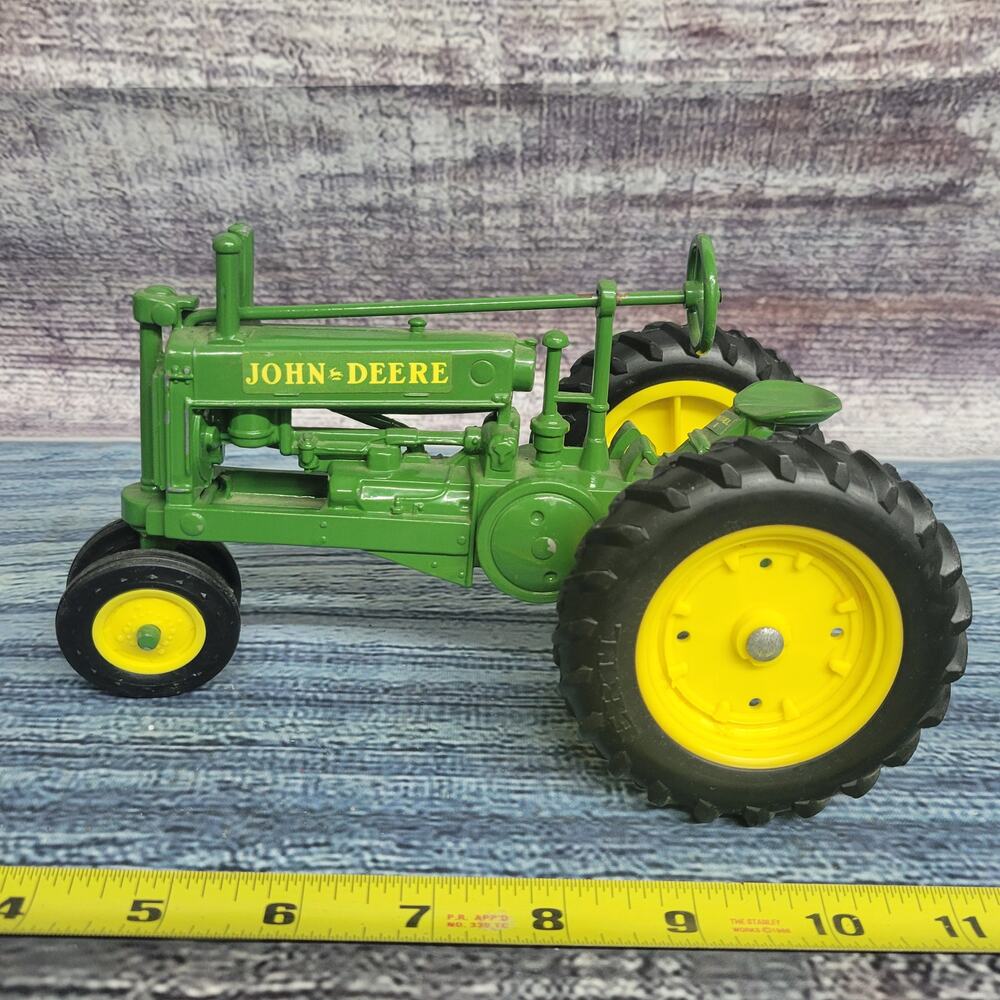 Vtg Ertl 1/16 John Deere GP model A diecast narrow frontend tractor green/yellow